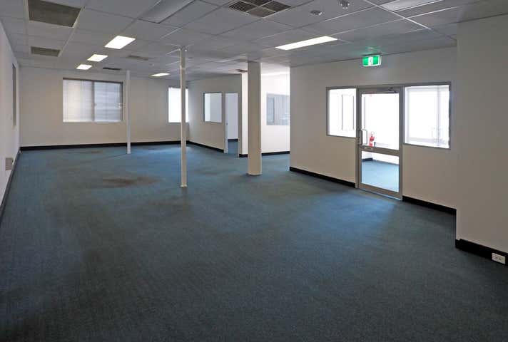 21 Colin Jamieson Drive Welshpool WA 6106 - Image 6