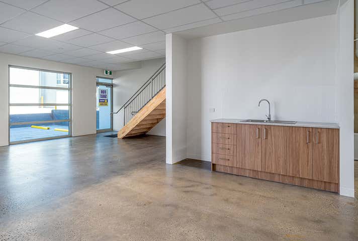 18/41 - 45 Kurrle Road Sunbury VIC 3429 - Image 4