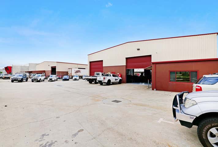 10 Harrison Road Forrestfield WA 6058 - Image 14