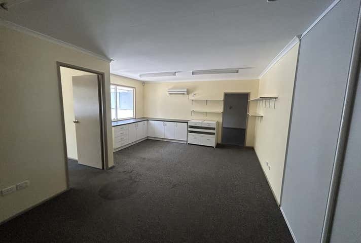 3 Booral Road Urangan QLD 4655 - Image 9