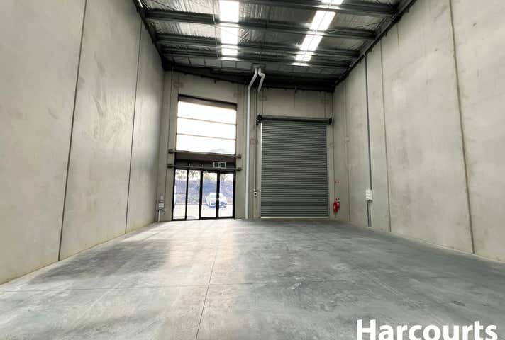 27 Zinc Circuit Cranbourne North VIC 3977 - Image 3