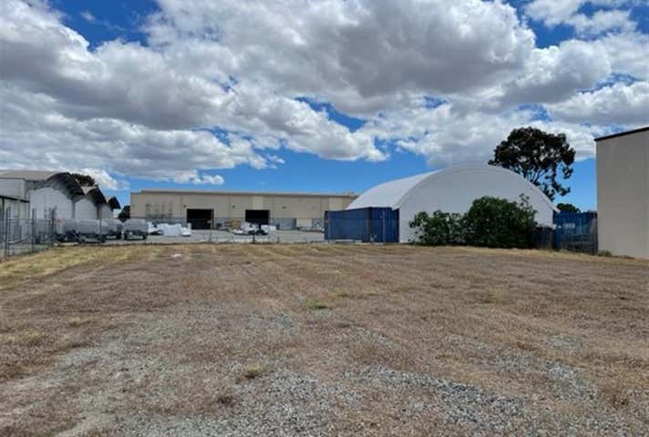 39 Magnet Road Canning Vale WA 6155 - Image 2