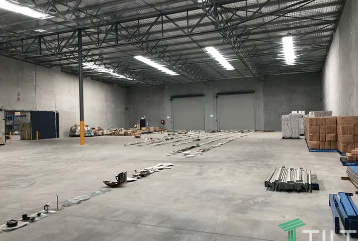 55 Nardine Close Forrestfield WA 6058 - Image 4