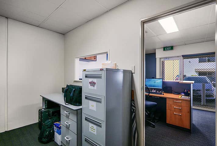 Unit 2, 52 Vinnicombe Drive Canning Vale WA 6155 - Image 19