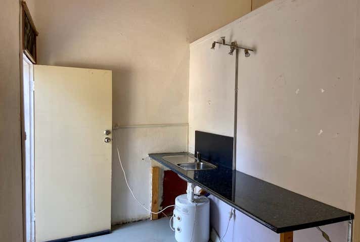 4/319 Wagga Road Lavington NSW 2641 - Image 8