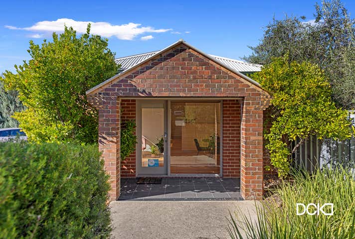67  & 67a Wills Street Bendigo VIC 3550 - Image 7