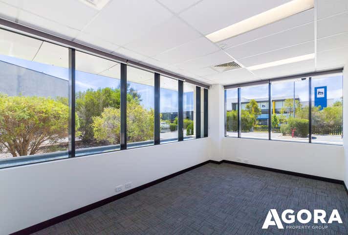 Unit 1 &2 / 53 Bushland Ridge Bibra Lake WA 6163 - Image 5