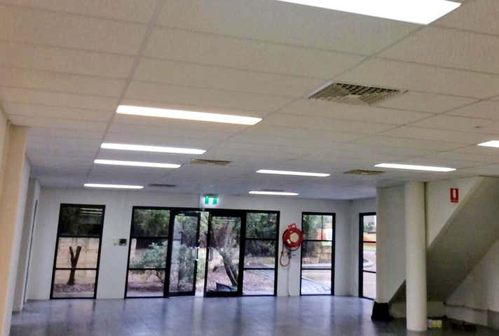 32 Lancaster Road Wangara WA 6065 - Image 3