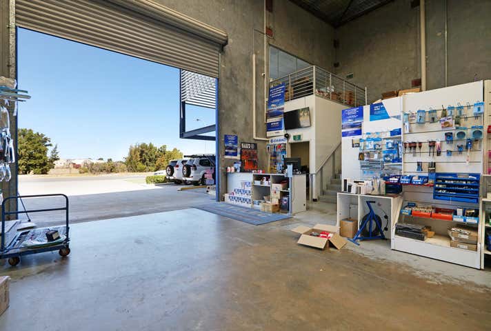 Unit 1/15 Baile Road Canning Vale WA 6155 - Image 8