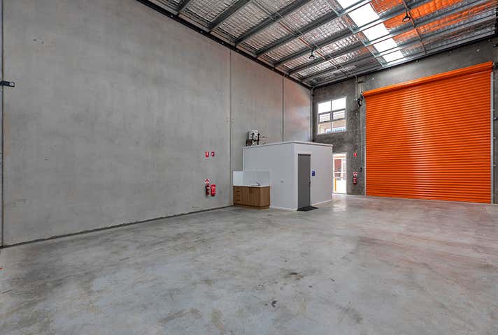 10/4 Curtiss Close Tamworth NSW 2340 - Image 3