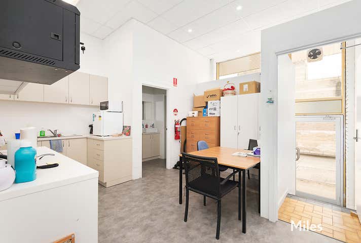 5/94-96 Grimshaw Street Greensborough VIC 3088 - Image 5