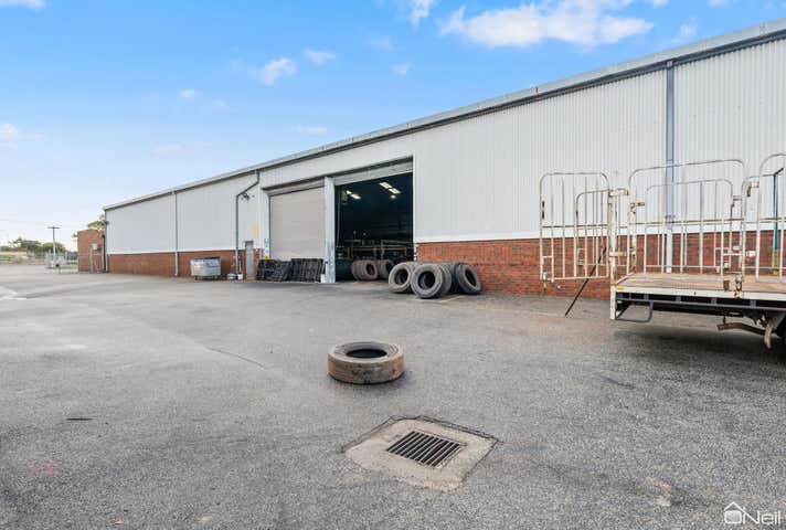 6 Kingscote Street Kewdale WA 6105 - Image 13