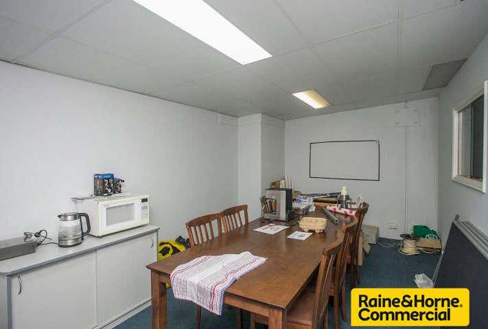 60 Paramount Drive Wangara WA 6065 - Image 18