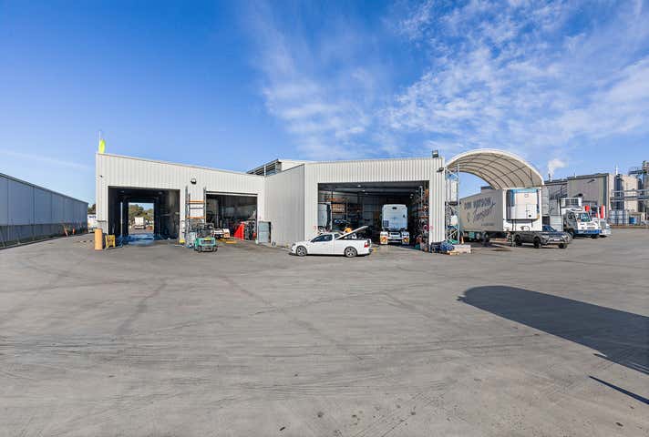 16 Swann Drive Derrimut VIC 3026 - Image 8