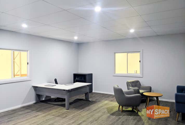 2/5 Cary Grove Minto NSW 2566 - Image 4