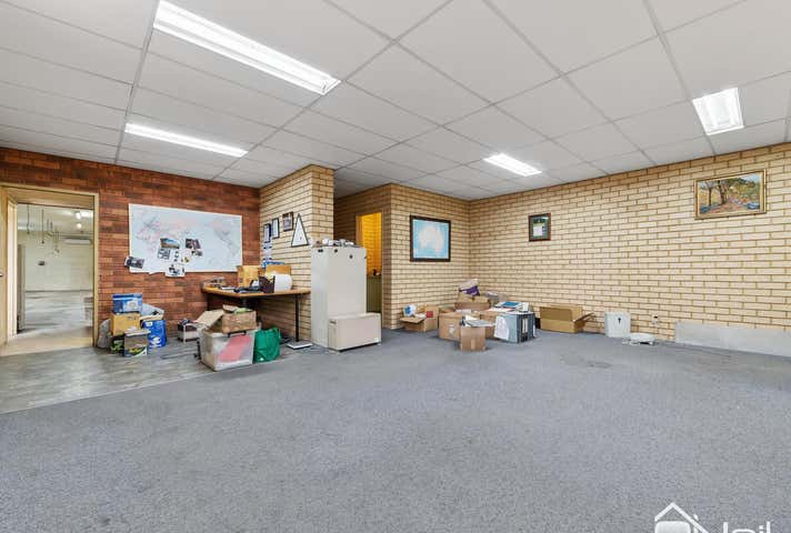 29 Owen Road Kelmscott WA 6111 - Image 5