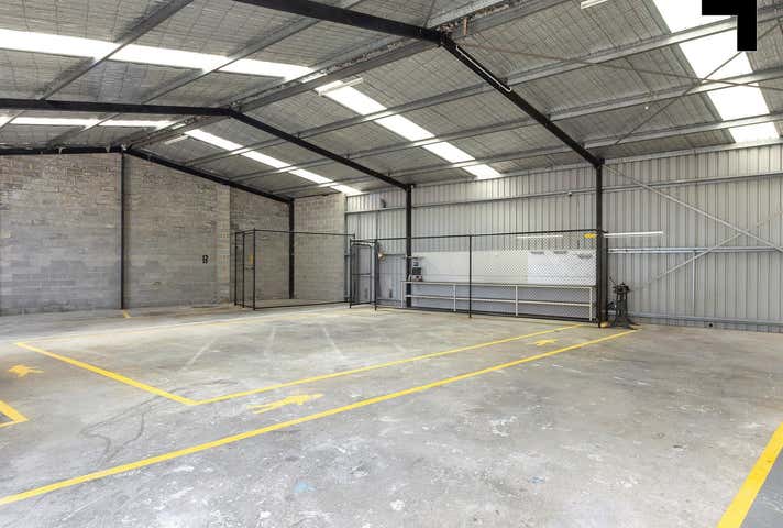 10 Oaklands Avenue Ferntree Gully VIC 3156 - Image 2