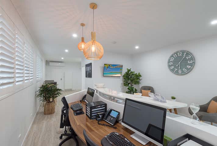 2/35 Thomas Street Noosaville QLD 4566 - Image 1