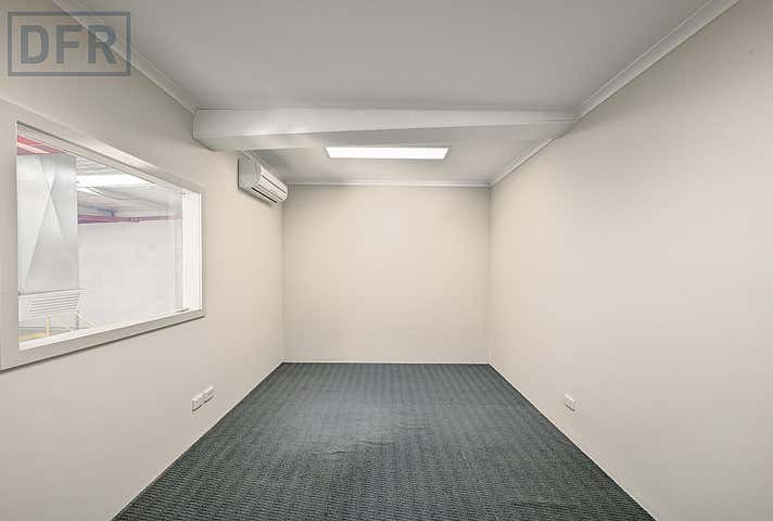 1/49 Biscayne Way Jandakot WA 6164 - Image 4