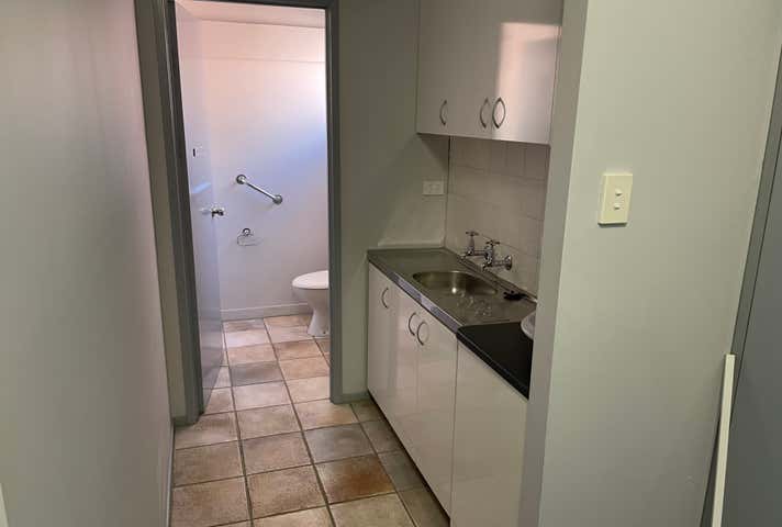1&2, 10 -12 Wighton Street Margate QLD 4019 - Image 10