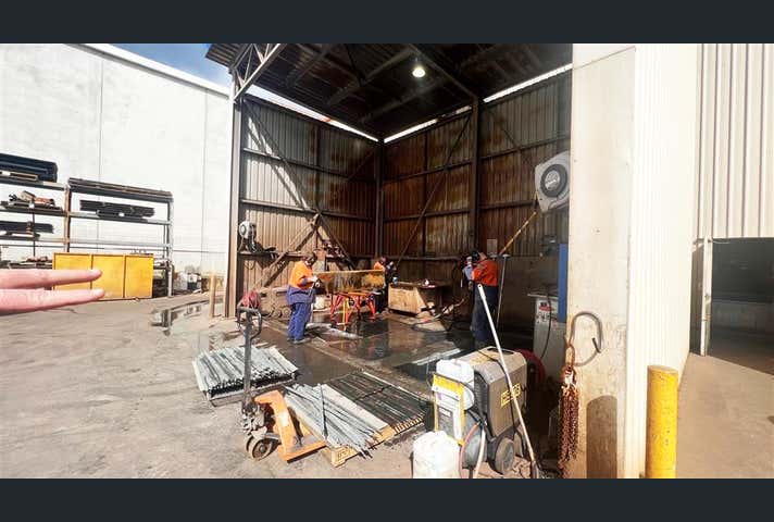 13 Walters Way Forrestfield WA 6058 - Image 6