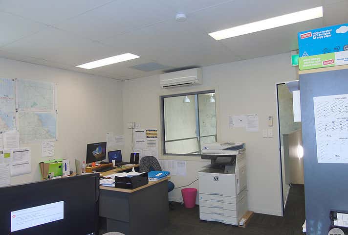 4/216 Harbour Road Mackay Harbour QLD 4740 - Image 5