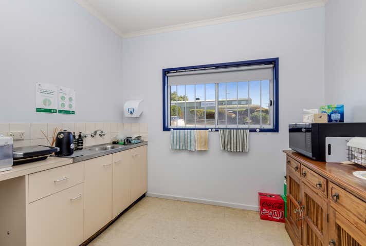 1/109 Breen Street Golden Square VIC 3555 - Image 9