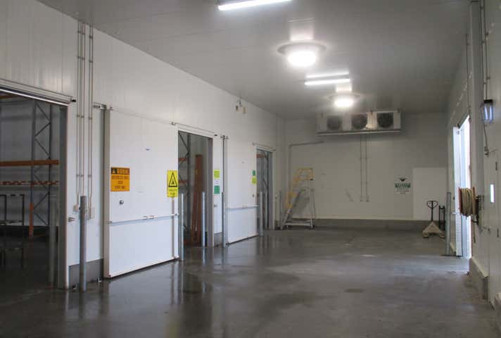 302-308 Spence Street Bungalow QLD 4870 - Image 3