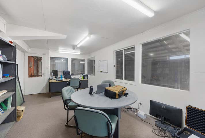 12 Wiltshire Lane Delacombe VIC 3356 - Image 20