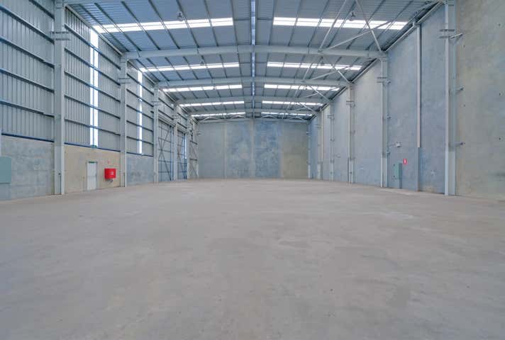 3 Evinrude Bend East Rockingham WA 6168 - Image 4