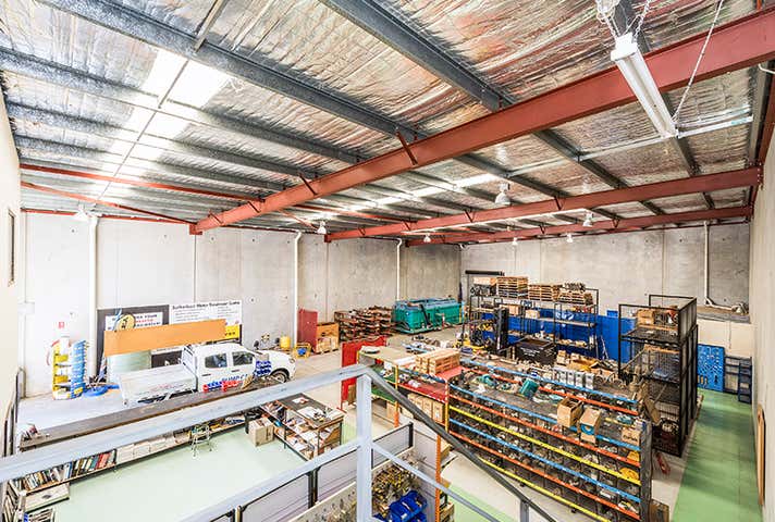 2/1956 Beach Road Malaga WA 6090 - Image 9