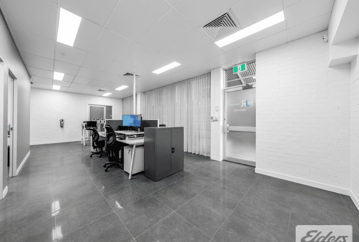 2/211 Logan Road Woolloongabba QLD 4102 - Image 2