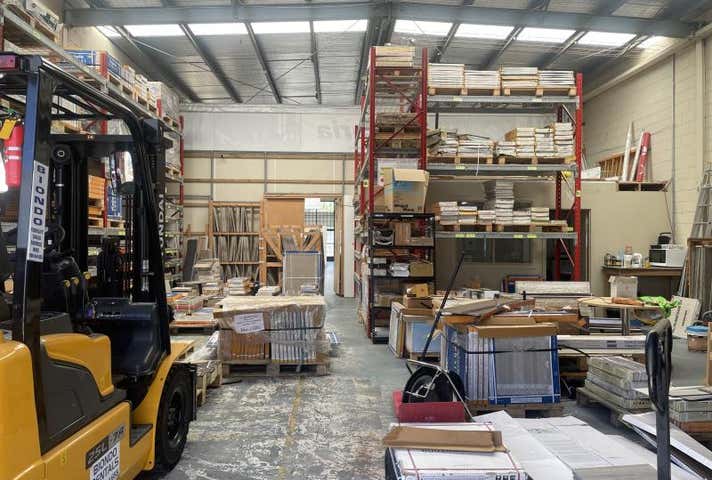 Unit 2, 10 Princes Highway Doveton VIC 3177 - Image 5