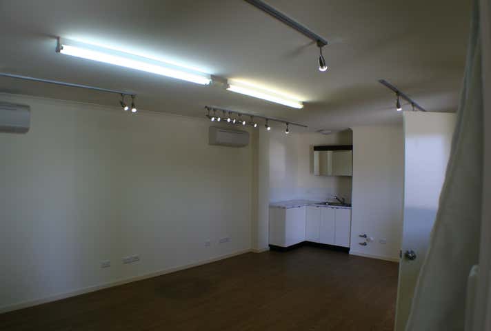 163 McCoombe Street Bungalow QLD 4870 - Image 6