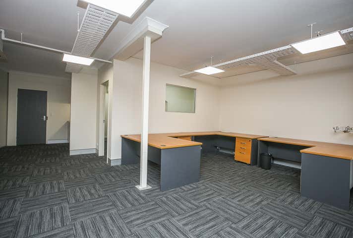 Unit 2, 12 Buckingham Dr Wangara WA 6065 - Image 5