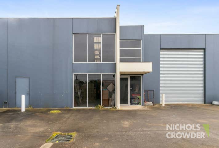 2/3 Duiker Court Langwarrin VIC 3910 - Image 2