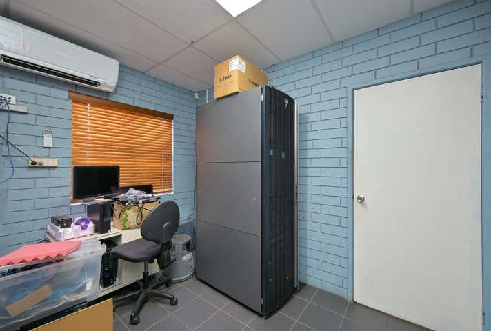 12 Winchester Road Bibra Lake WA 6163 - Image 18