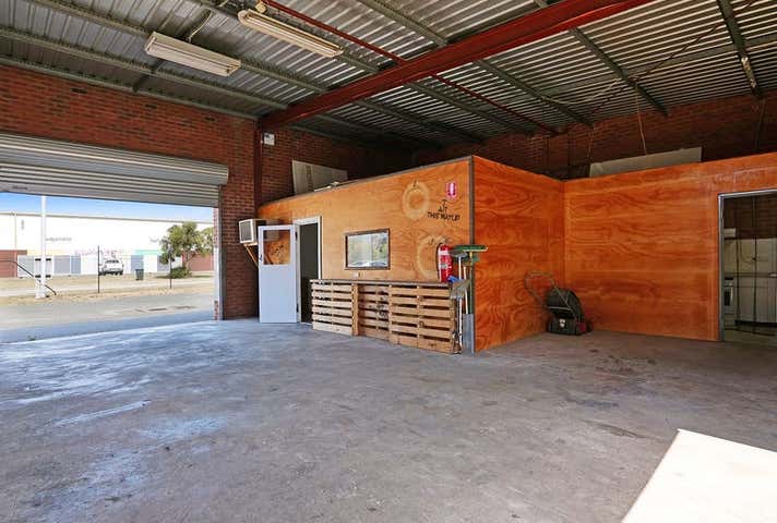 244 Treasure Road Welshpool WA 6106 - Image 11