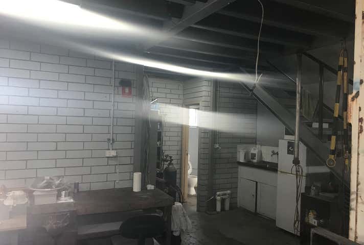 Unit 5, 54 Attwell St Landsdale WA 6065 - Image 10