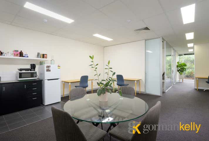 Suite 2, 400 Canterbury Road Surrey Hills VIC 3127 - Image 5