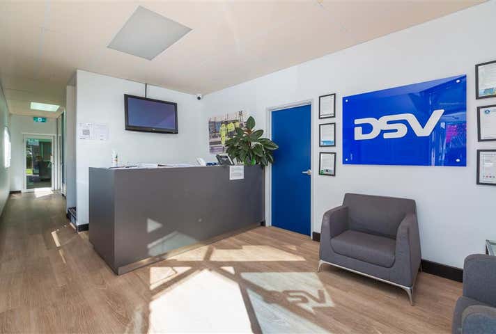 16 Thorpe Close Welshpool WA 6106 - Image 2