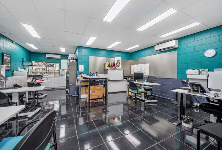 Suites 1 & 2 and 4, 12-16 Fulham Road Pimlico QLD 4812 - Image 6