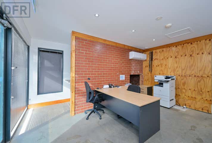 1/27 Mordaunt Circuit Canning Vale WA 6155 - Image 14