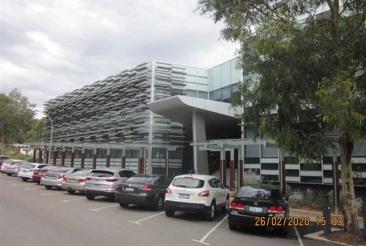 23 Dundebar Road Wanneroo WA 6065 - Image 9