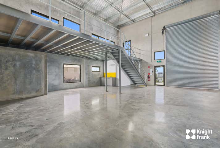 1 & 11/7 Investigator Drive Unanderra NSW 2526 - Image 1