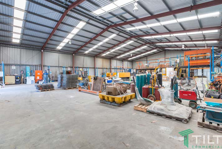 3 Thorpe Way Kwinana Beach WA 6167 - Image 13