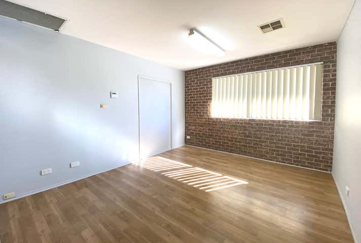 Suite 5, 76 Henry Street Penrith NSW 2750 - Image 7