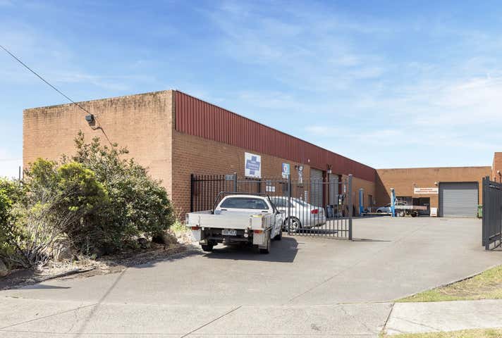 1/13-15 Sussex Court Sunbury VIC 3429 - Image 1