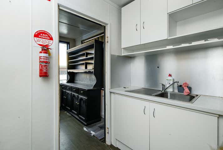 102 High Street East Maitland NSW 2323 - Image 6