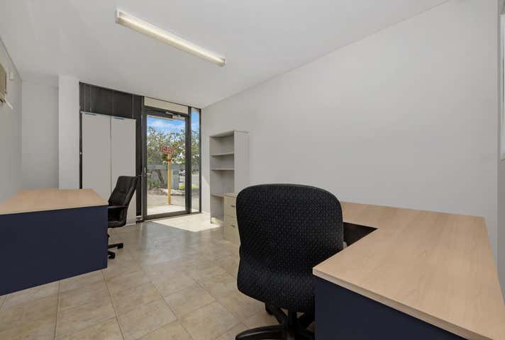10/72-78 Crocodile Crescent Mount St John QLD 4818 - Image 4